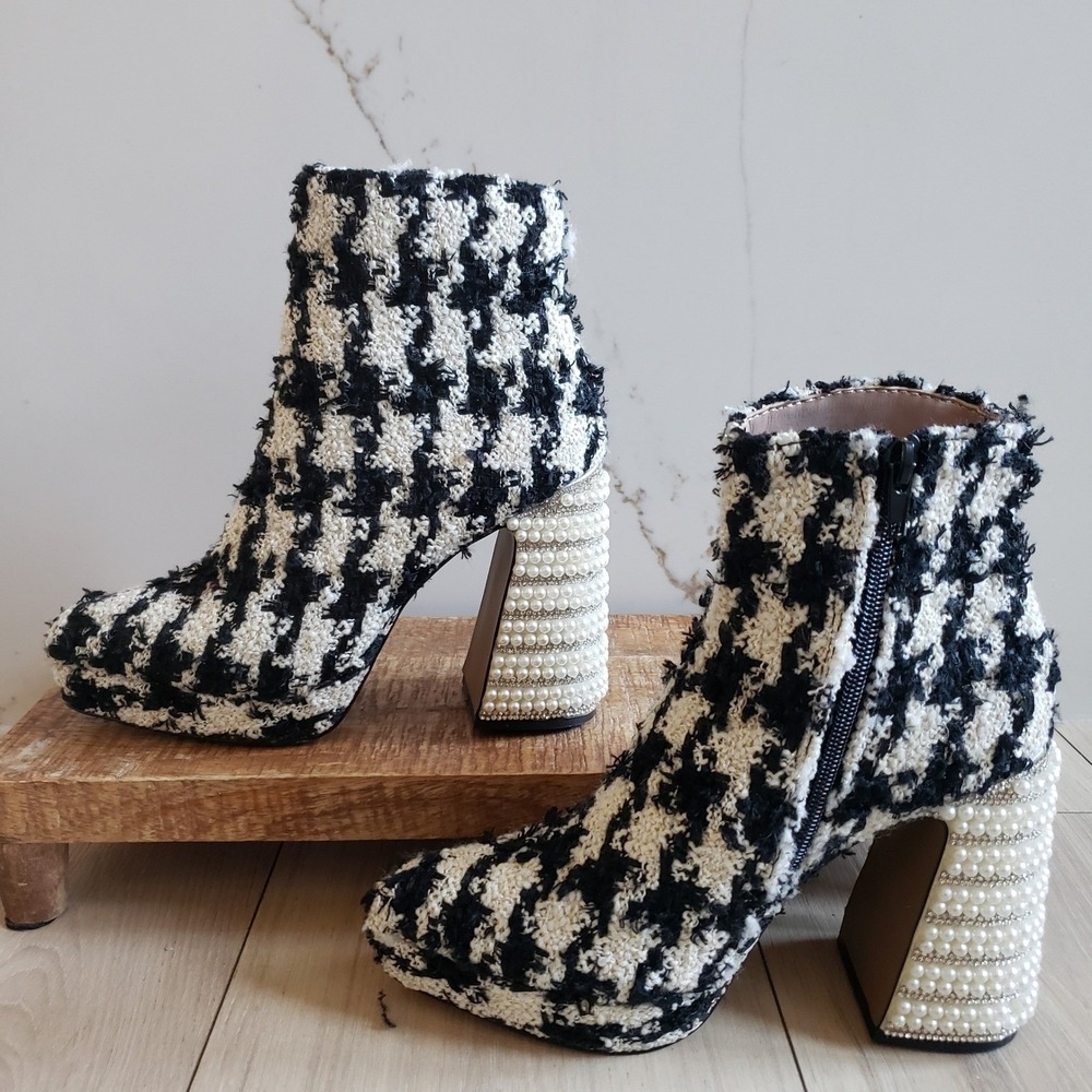 Betsey Johnson Raylan Platform Booties Womens 5M Houndstooth